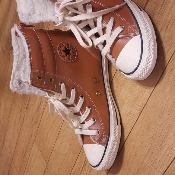 sherpa lined converse brown